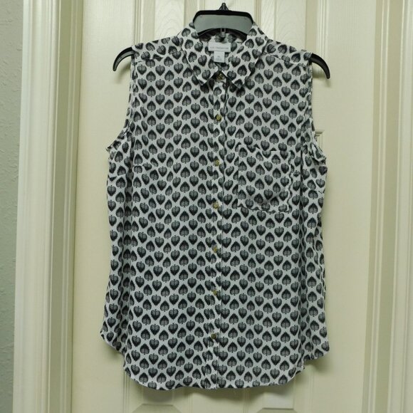 LIZ CLAIBORNE Tops - LIZ CLAIBORNE Button Up Sleeveless Blouse White Black Leaf Print Lightweight PL